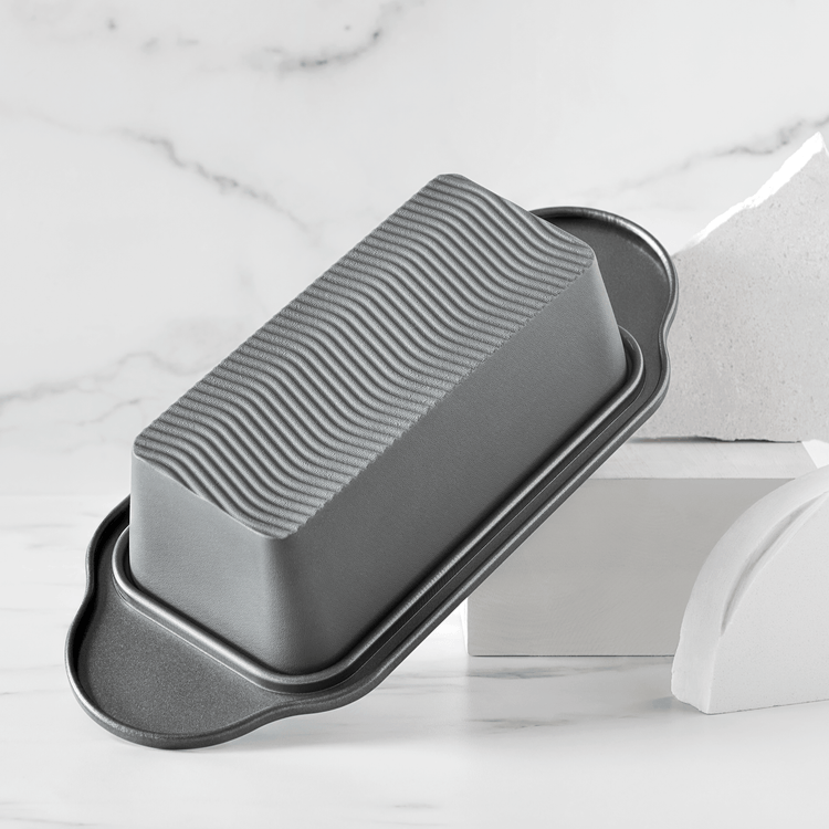 Silicone Loaf Pan with Carbon Steel Handles