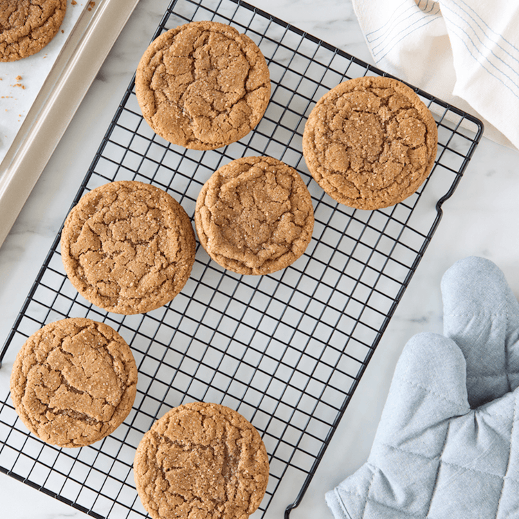 Nonstick Carbon Steel Cookie Sheet and Cooling Rack Set