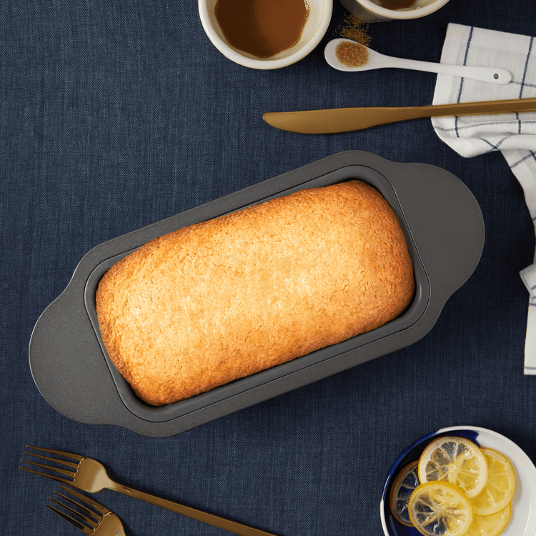 Silicone Loaf Pan with Carbon Steel Handles