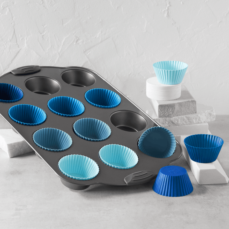 Standard Muffin Pan with Removable Silicone Liners (13-Piece Set)