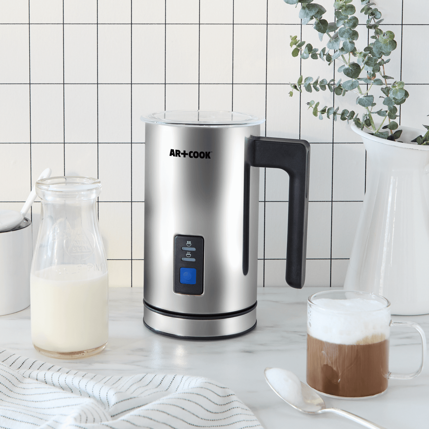 What liquids can I fill the pitcher of my Instant Milk Frother with?